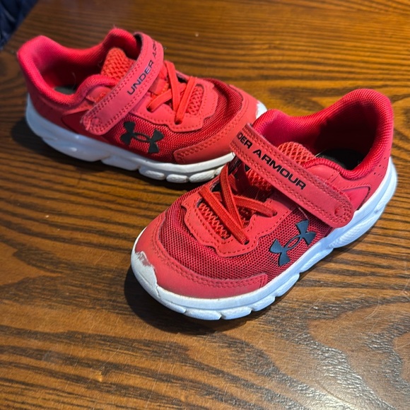 Under Armour Other - Under Armour Sneakers